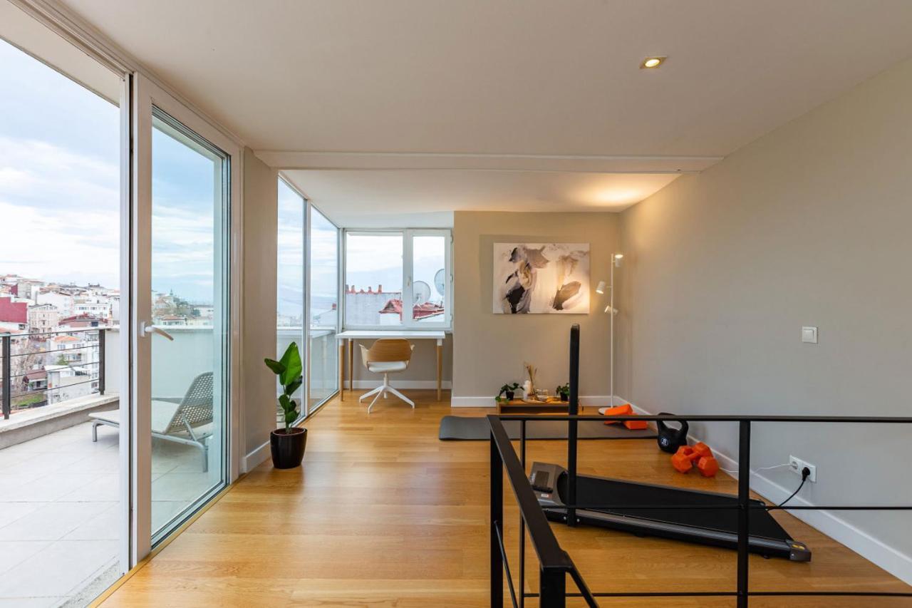 דירות איסטמבול Mesmerizing Flat With Bosphorus View In Beyoglu מראה חיצוני תמונה