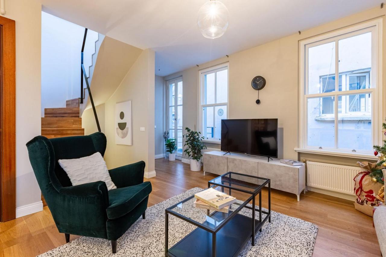 דירות איסטמבול Mesmerizing Flat With Bosphorus View In Beyoglu מראה חיצוני תמונה